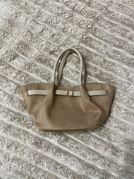 Жіноча сумочка.