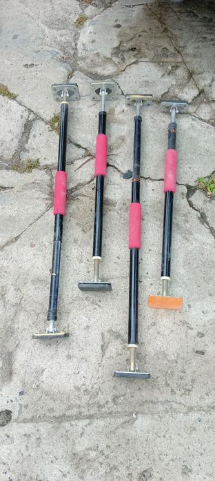 Rozpórki do montażu drzwi