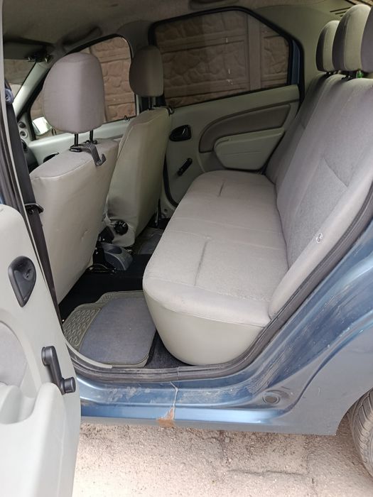 Dacia Logan sedan 2007