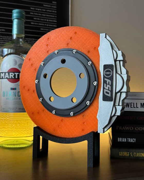 Lampa „tarcza hamulcowa” Polonez – idealna dekoracja dla fana aut