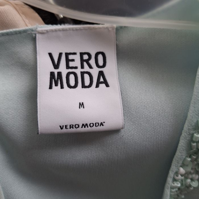 Turkusowa sukienka Vero Moda