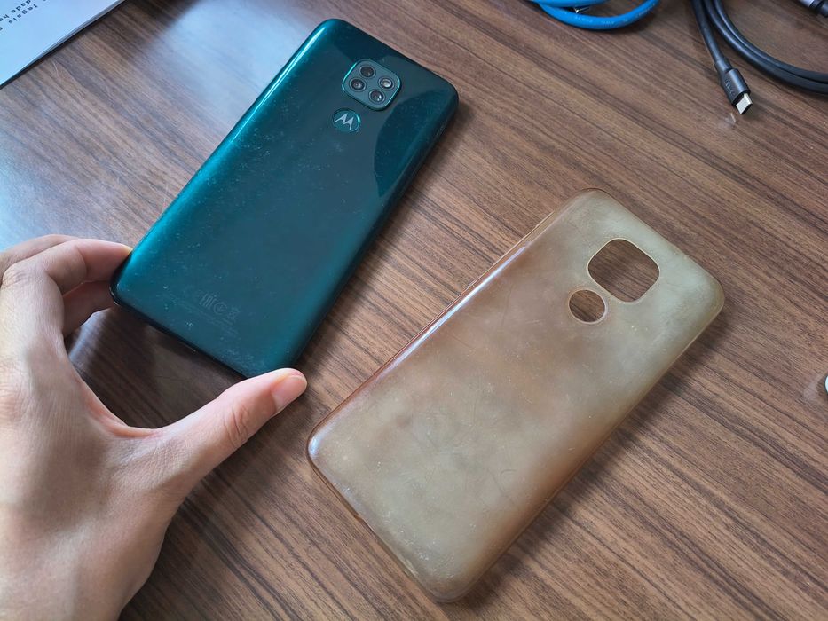 Telemóvel Moto G9 Play como novo, desbloqueado. MicroSD / Dual SIM