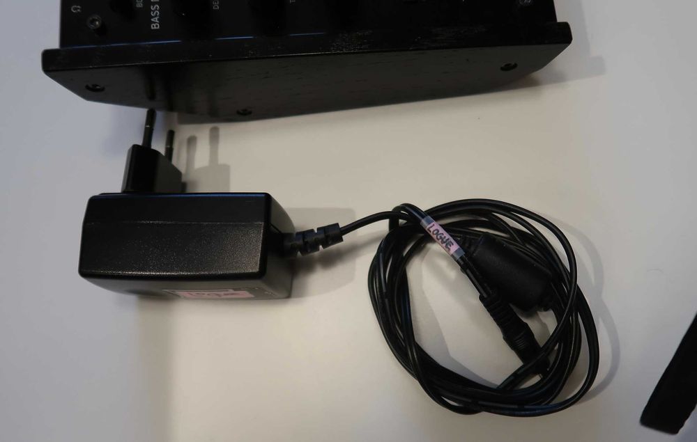 Sintetizador de bateria hIbrido Korg Drumlogue