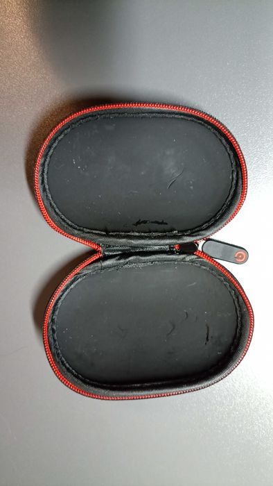 Чехол от наушников Beats Powerbeats 2 Wireless