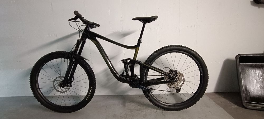 Vendo / troco Giant Reign 2 2021