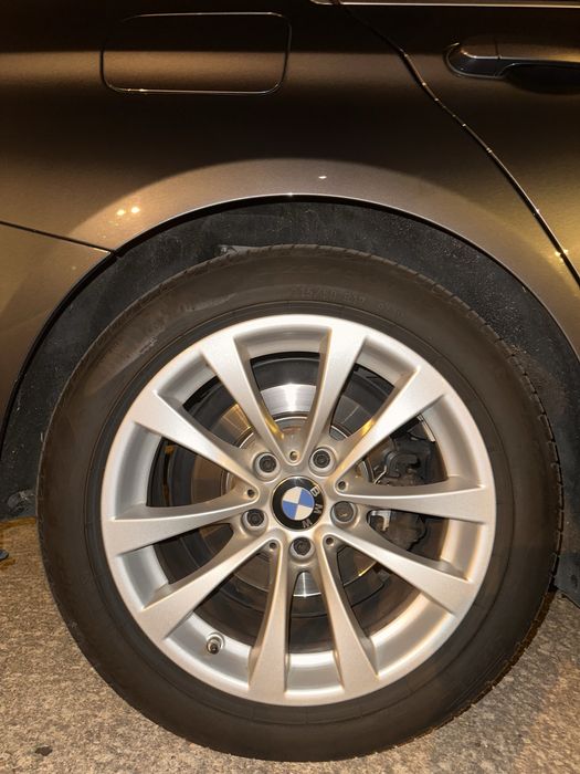 vendo jantes 17 com pneus