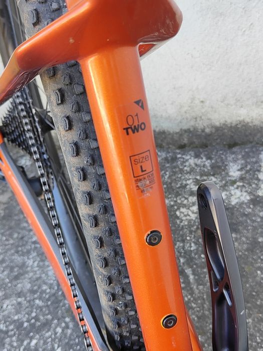 1999€
BMC Twostroke 01
Suspensão Fox kashima 
Transmissão 1x12 SRAM 
P