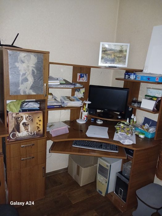 Стіл комп'ютерний,  кутовий