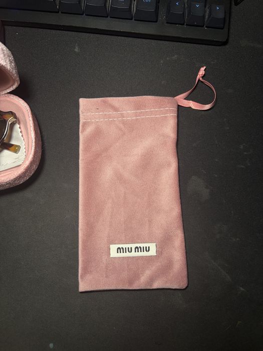 Óculos Miu Miu usados