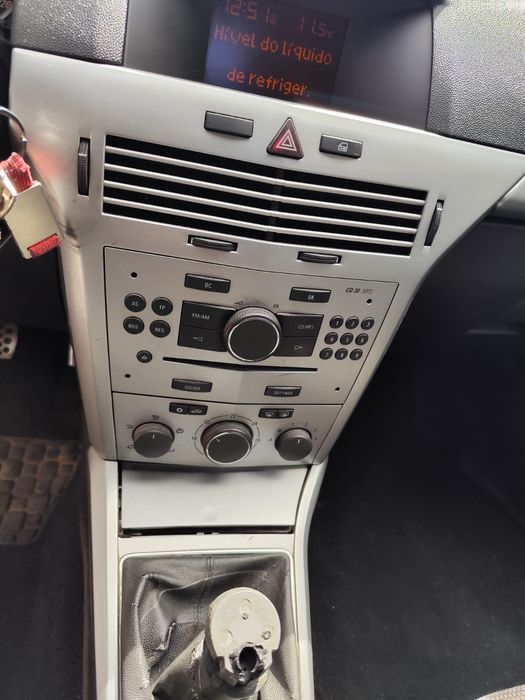 Opel Astra Prata 2008