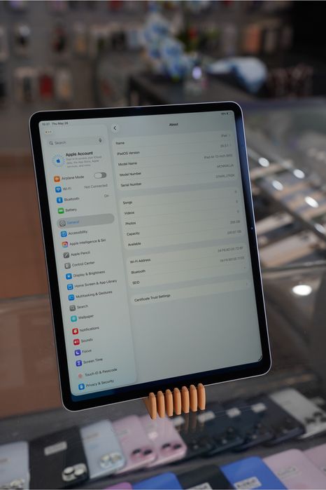 iPad Air 13” M3 256GB Space Wi-Fi Swap