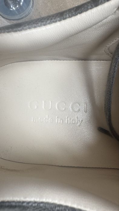 Sapatilhas Gucci Rhyton Sneaker em GG Supreme preto/cinza