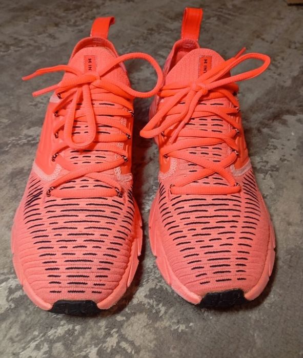Under Armour. p.- 38.5 (маломірять)