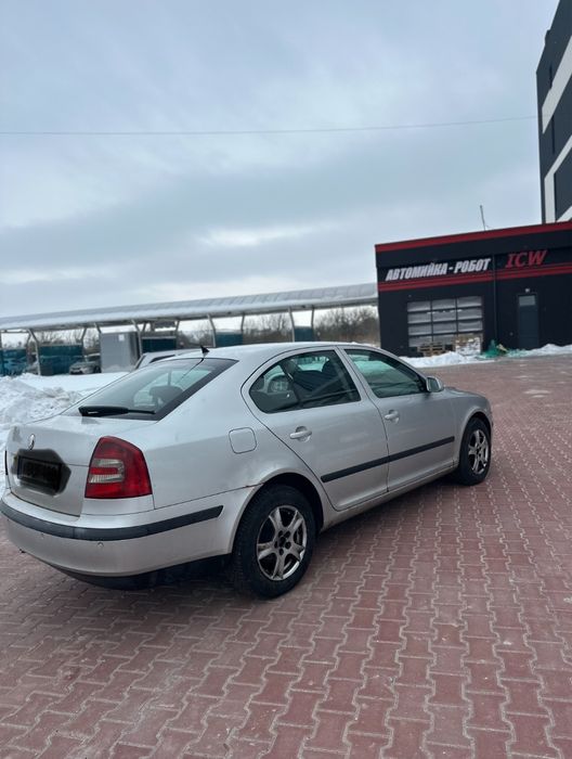 Продам шкода а5 2006р 2.0 диз автомат НЕРОЗМИТНЕНА