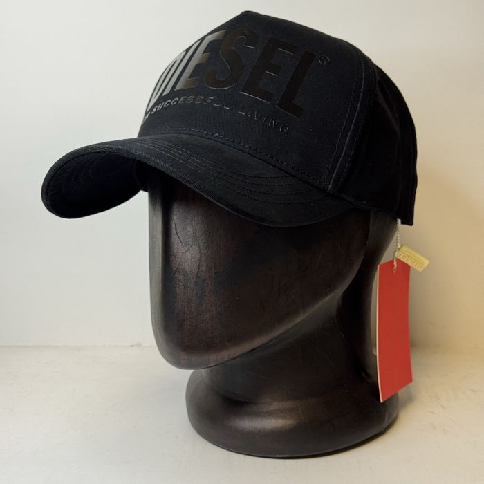 Кепка бейчболка Diesel black
