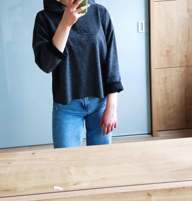 Bluza szara błyszcząca z kapturem S Pull&Bear