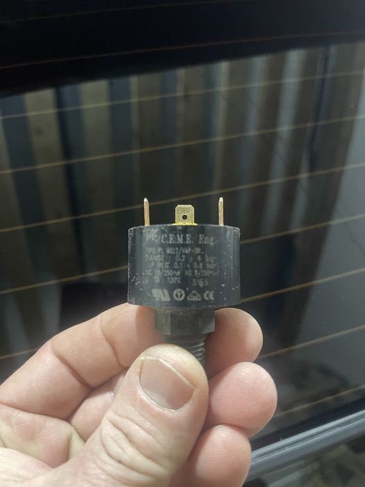 Комплектующие б/у для газового котла zoom