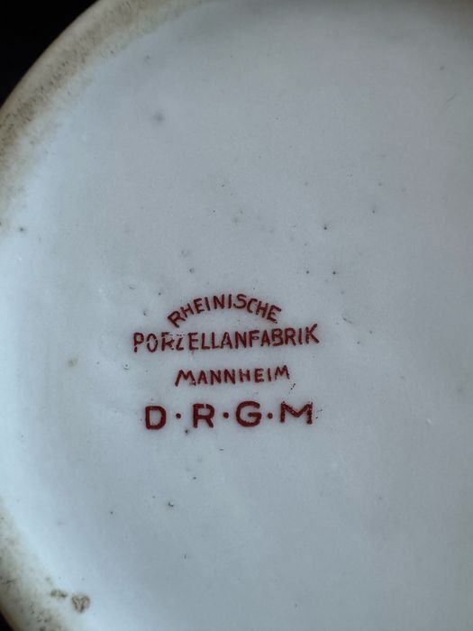 Poniemiecka porcelanowa popielnica Miele do kolekcji