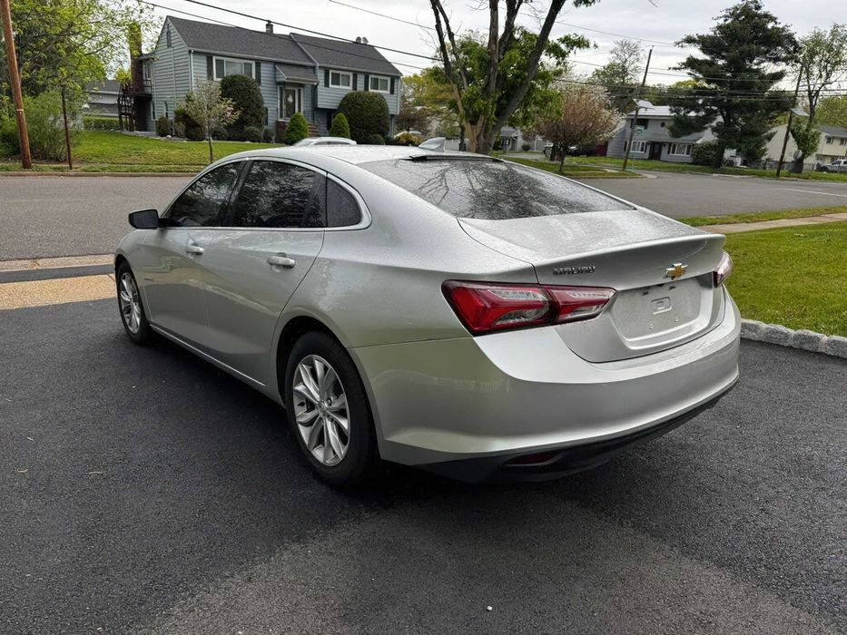 Chevrolet Malibu      2020