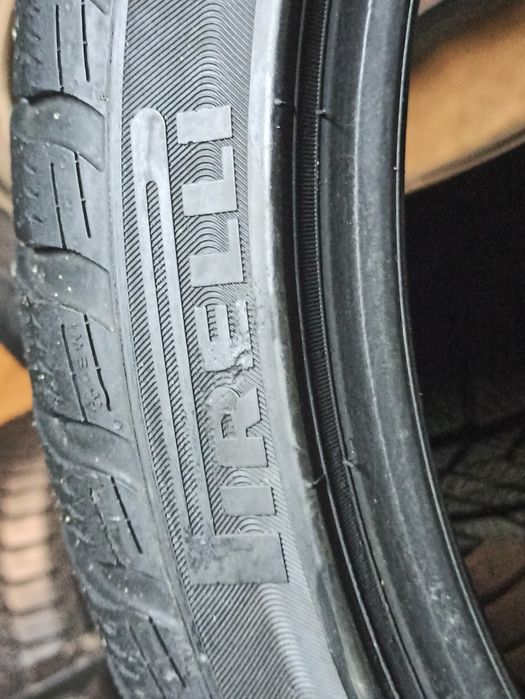 225 40 r19 89H 245 40 r19 Pirelli SottoZero 3 para zima wymiana
