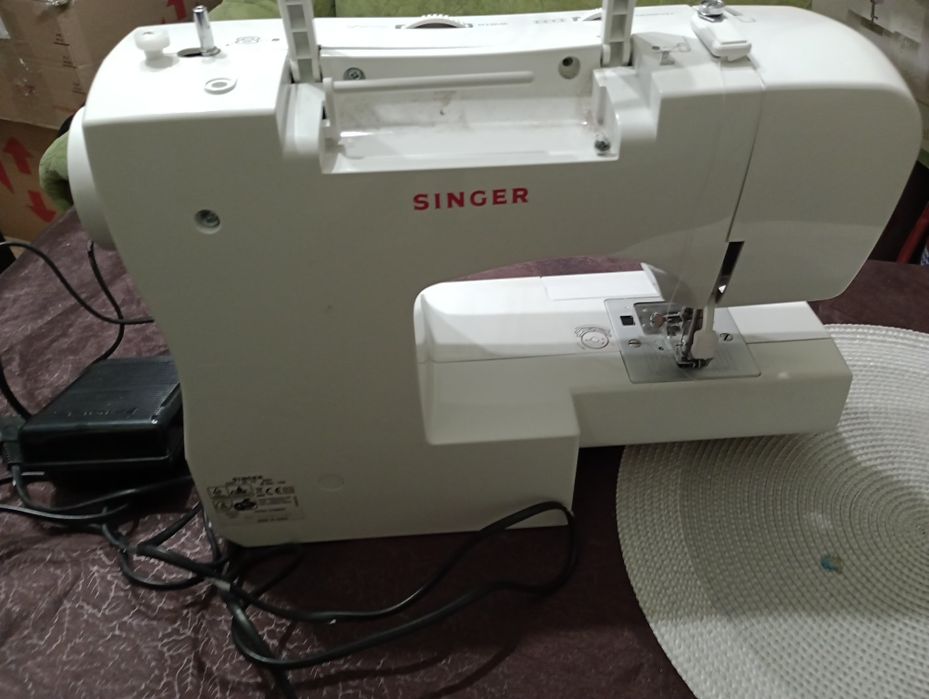 Швейна машинка Singer Talent