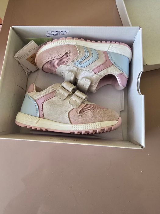 Дитячі кросівки Geox