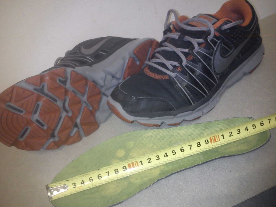 nike 42/41,5 flex super stan kolory materiał lekkie