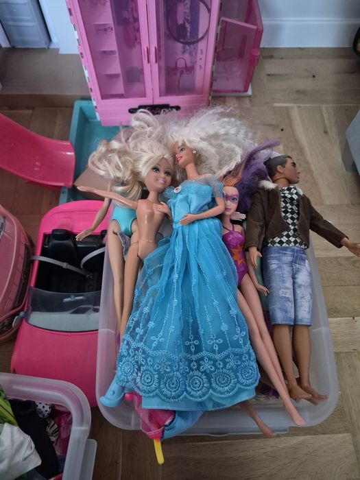 Ogromny zestaw Barbie