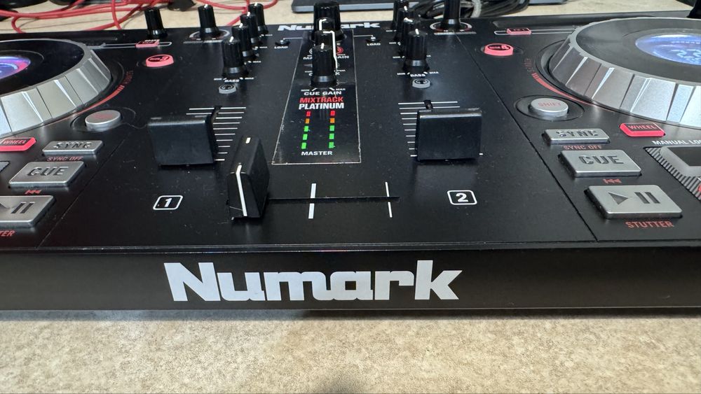 Konsola Numark Platinum