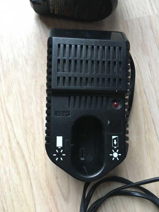 Wiertarka wkrętarka Skil + 3 ładowarki Bosch 3x baterie 14,4 Volt USA