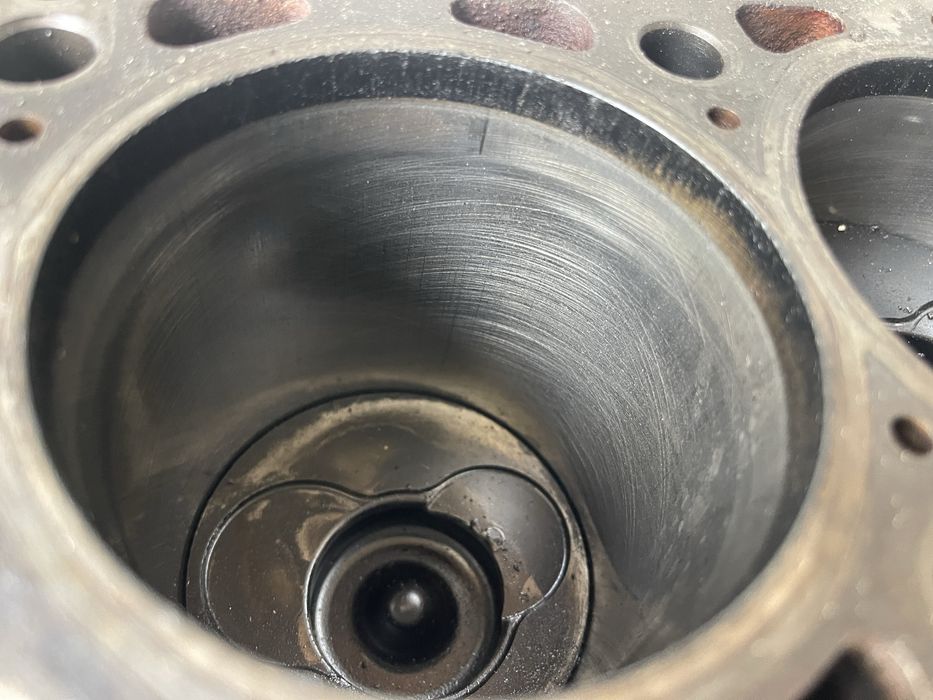 Двигун блок циліндрів фольцваген т4 2.5 дизель