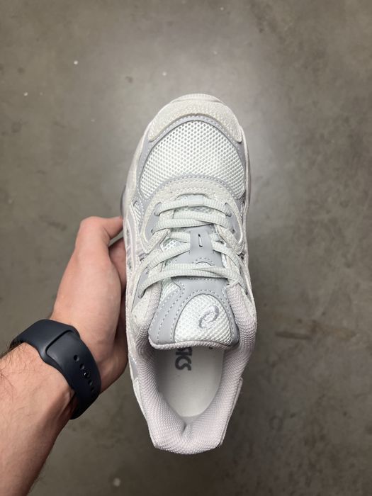 Кросівки жіночі Asics Gel-NYC Light Grey