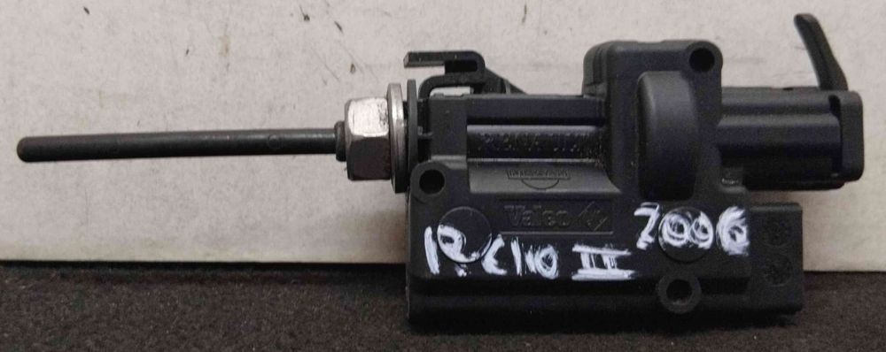 Fecho de deposito de combustível - RENAULT CLIO II