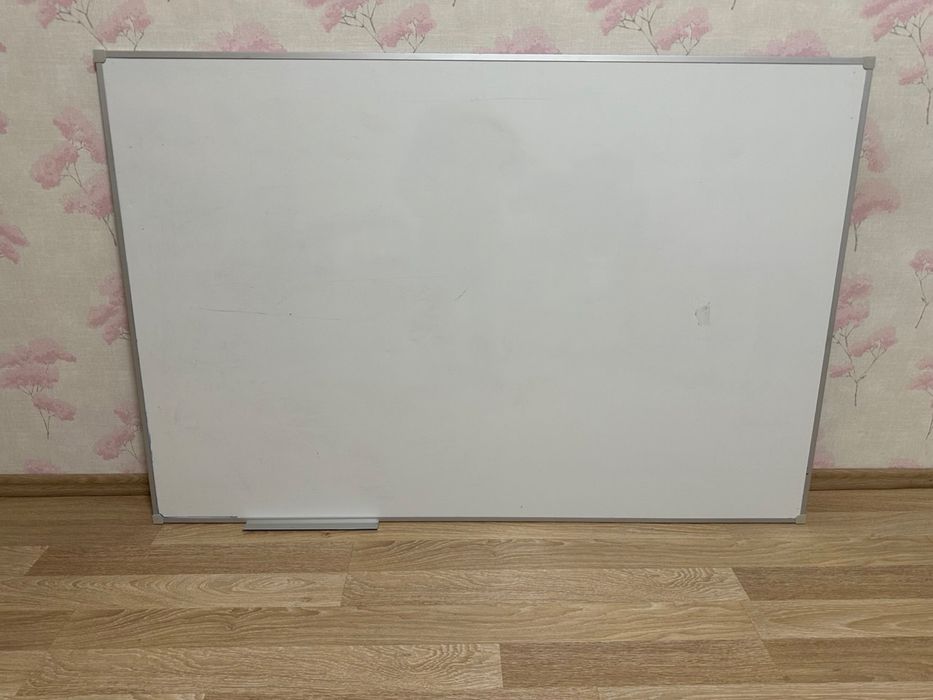 Магнітна маркерна доска