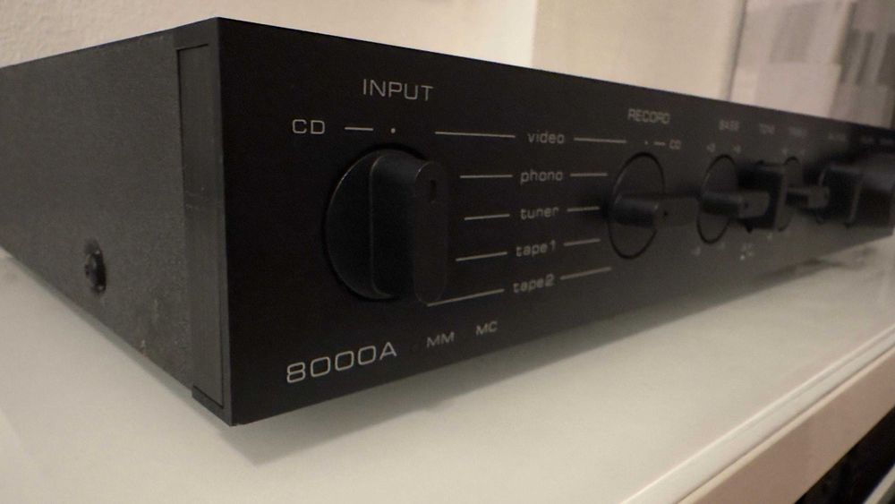 Amplificador Estéreo Audiolab 8000A – Revisto