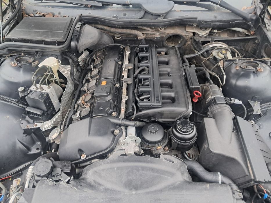 Продам BMW 525 Е39 М54В25