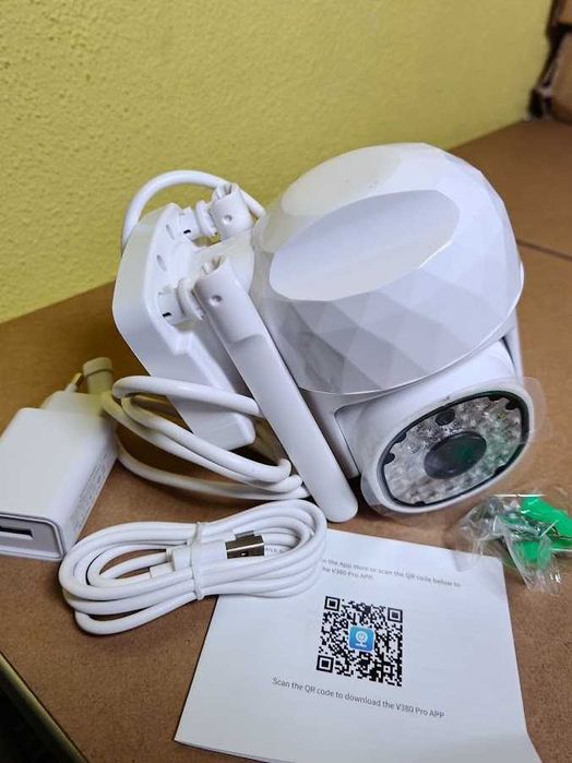Câmara de Vigilância IP Exterior WiFi 1080P PTZ Visão Noturna App V380 Pro – Nova