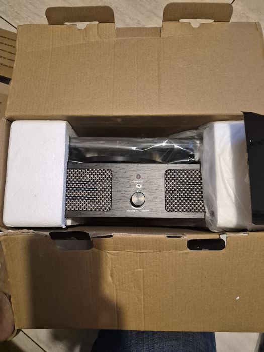 Gramofon z bluethooth