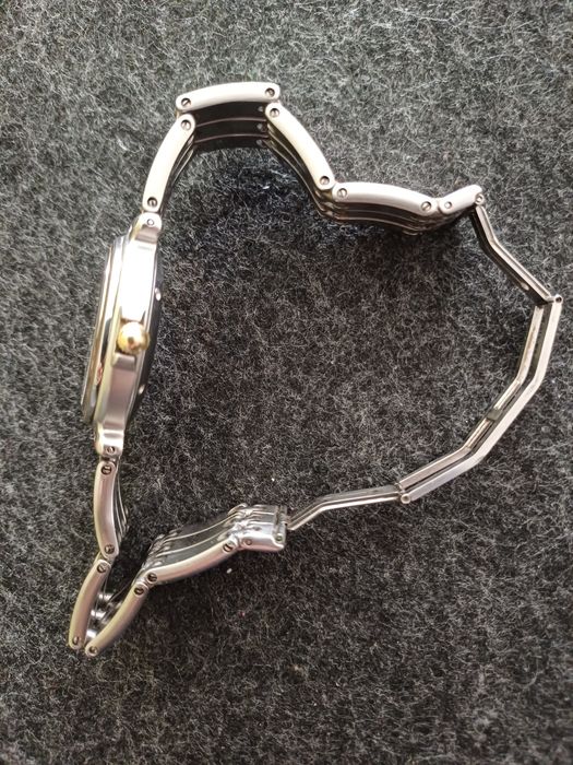 Relógio da marca Emile Pequignet em aço e ouro