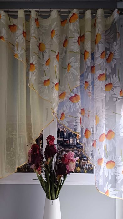 Тюль штора занавіска на кухню два кути квіти вензеля смужки