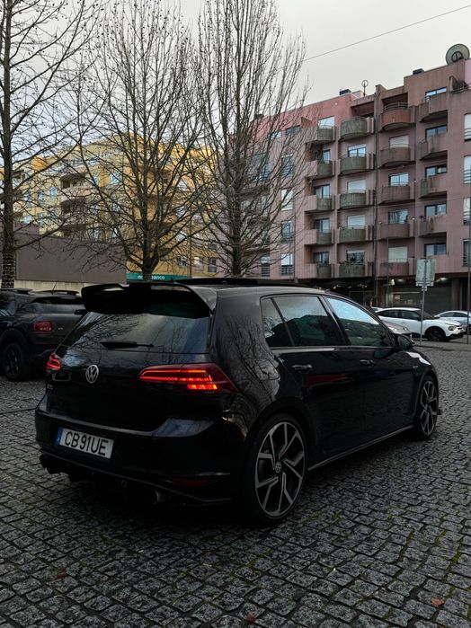 Volkswagen Golf GTI