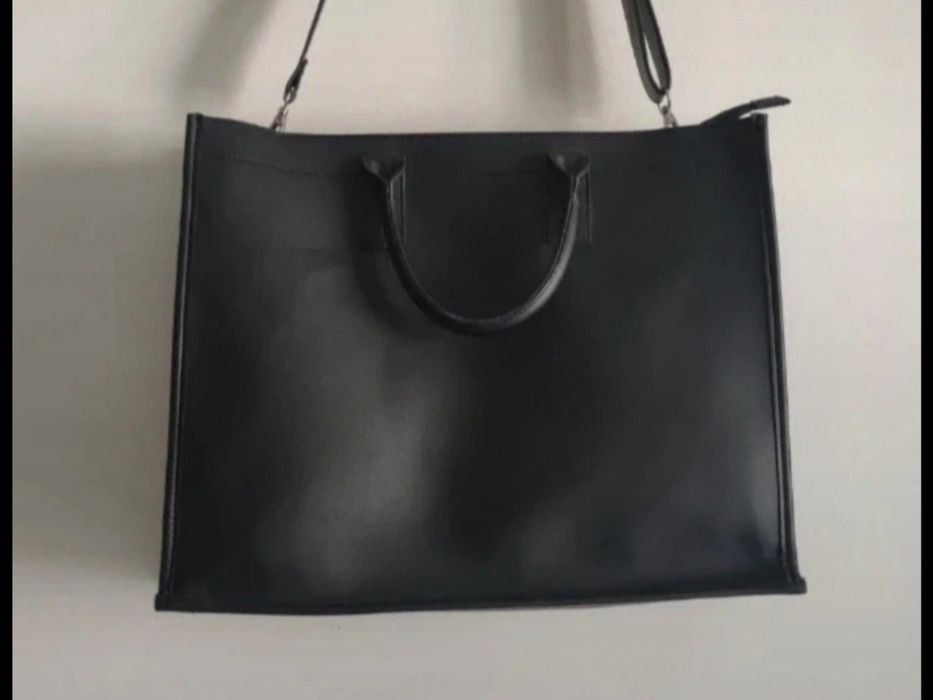 Skórzana torba shopper zapinana na zamek z kieszenią