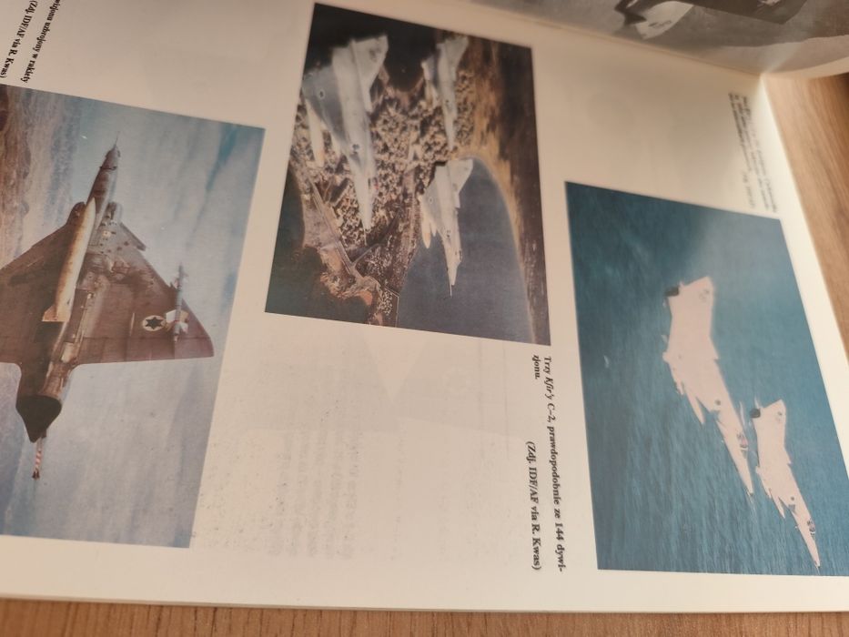 Monografie Lotnicze 27 IAI KFIR - M. Gołembiewski