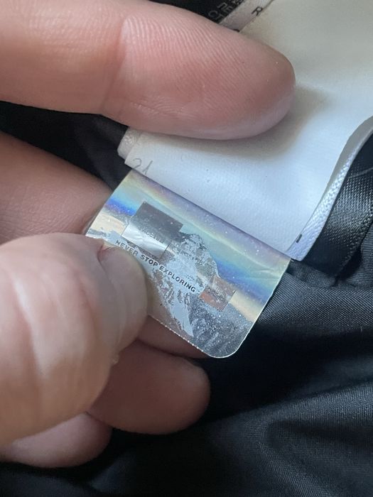 The North Face 700 kurtka puchowa męska czarna puchówka z kapturem