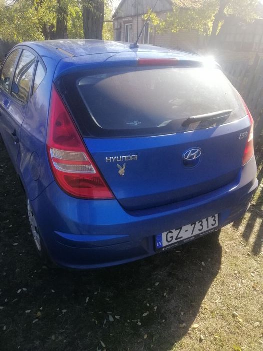 Продаётся Hyundai i30 (2008.1,4 бензин)