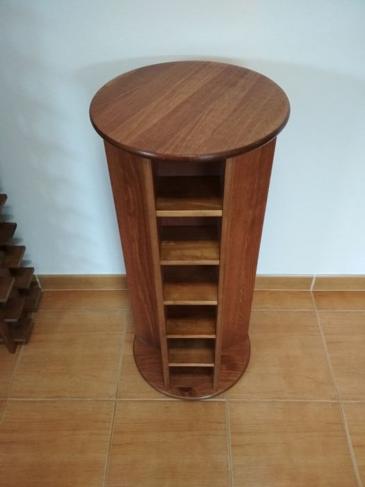 Móvel porta CD'S arquivo