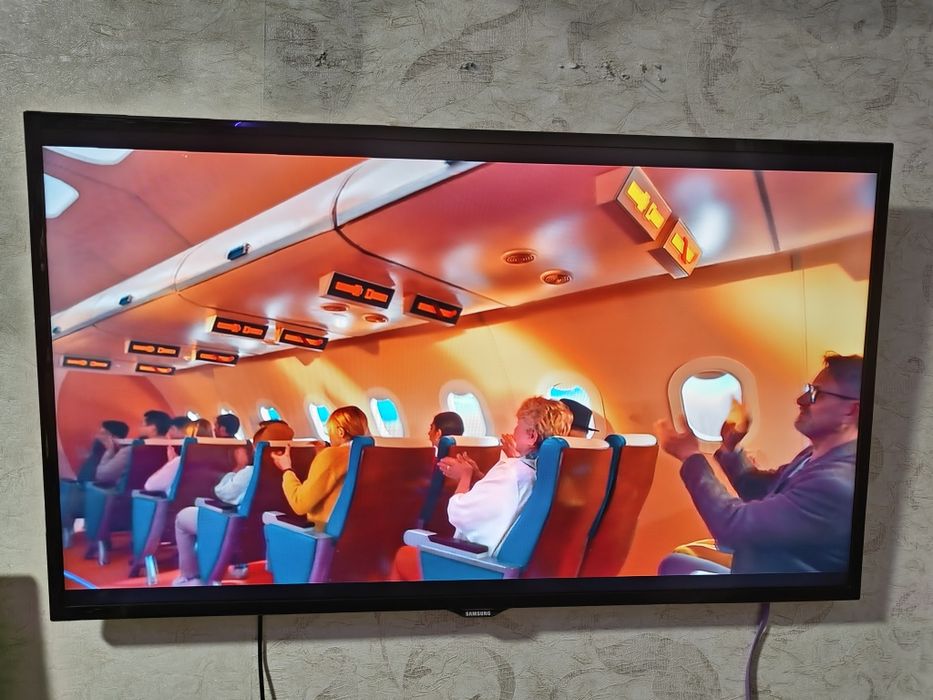 Телевізор samsung 46f5000