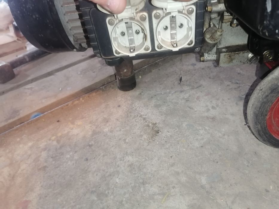 Продам генератор