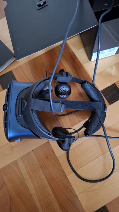gogle VR na PC  vive cosmos
