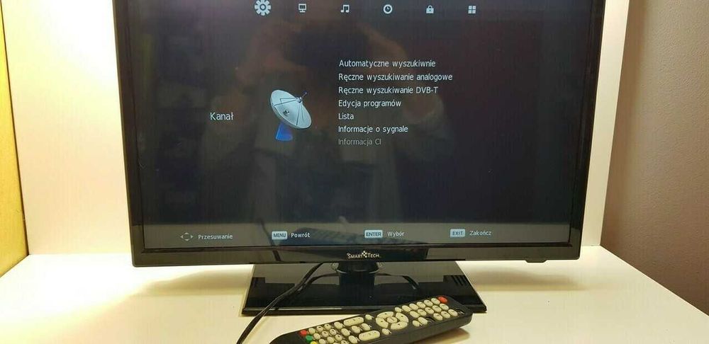 Tv Led 22 cale Smart Tech LE2219DTS Full Hd DVBT2/C/S2 Do ZK